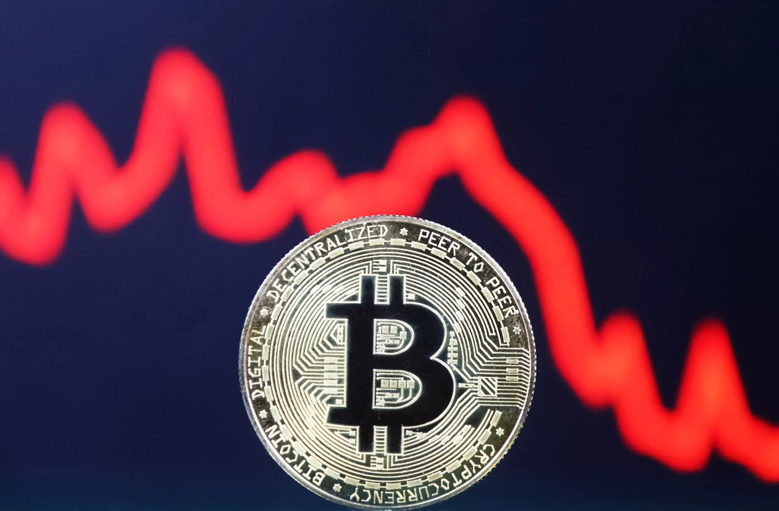 Bitcoin Price Crash: Analyzing the Impact of ETF Flows