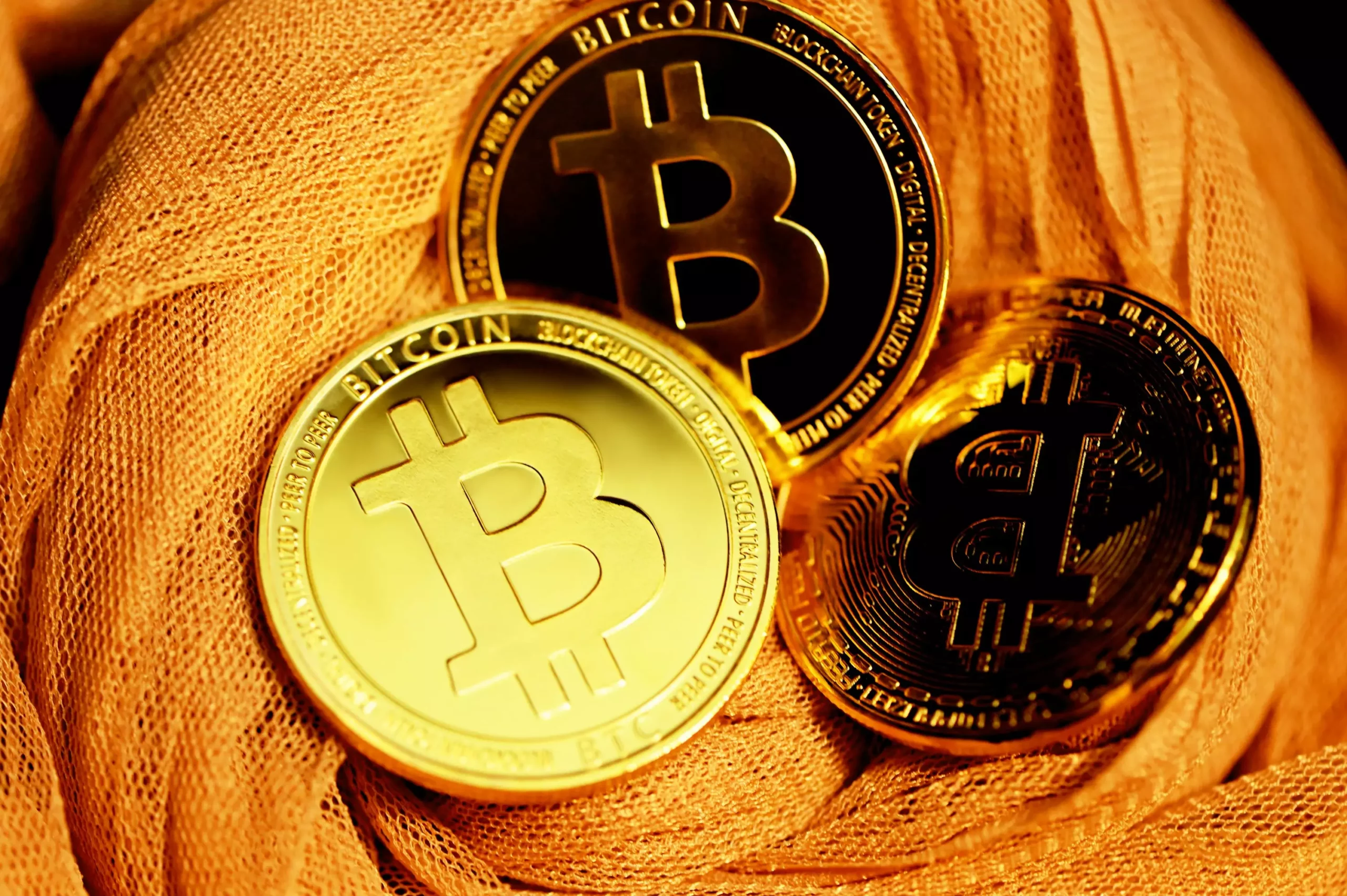 Unstoppable or Reckless? The Double-Edged Sword of MicroStrategy’s Bitcoin Empire